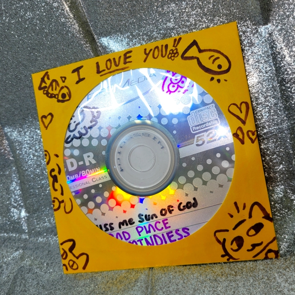 Custom CD Mixtapes – Your Music, and Art!